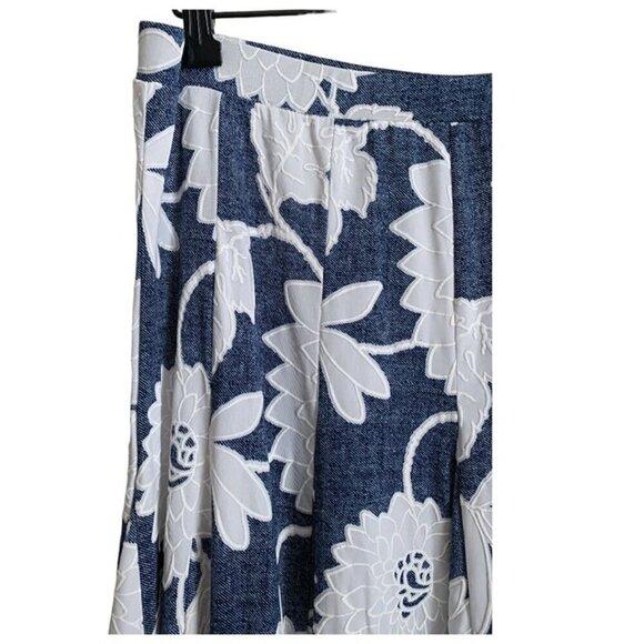 Philosophy Skirt with White Flowers - Size Large - Boho Sway Skirt - Stretchy - Picture 5 of 8